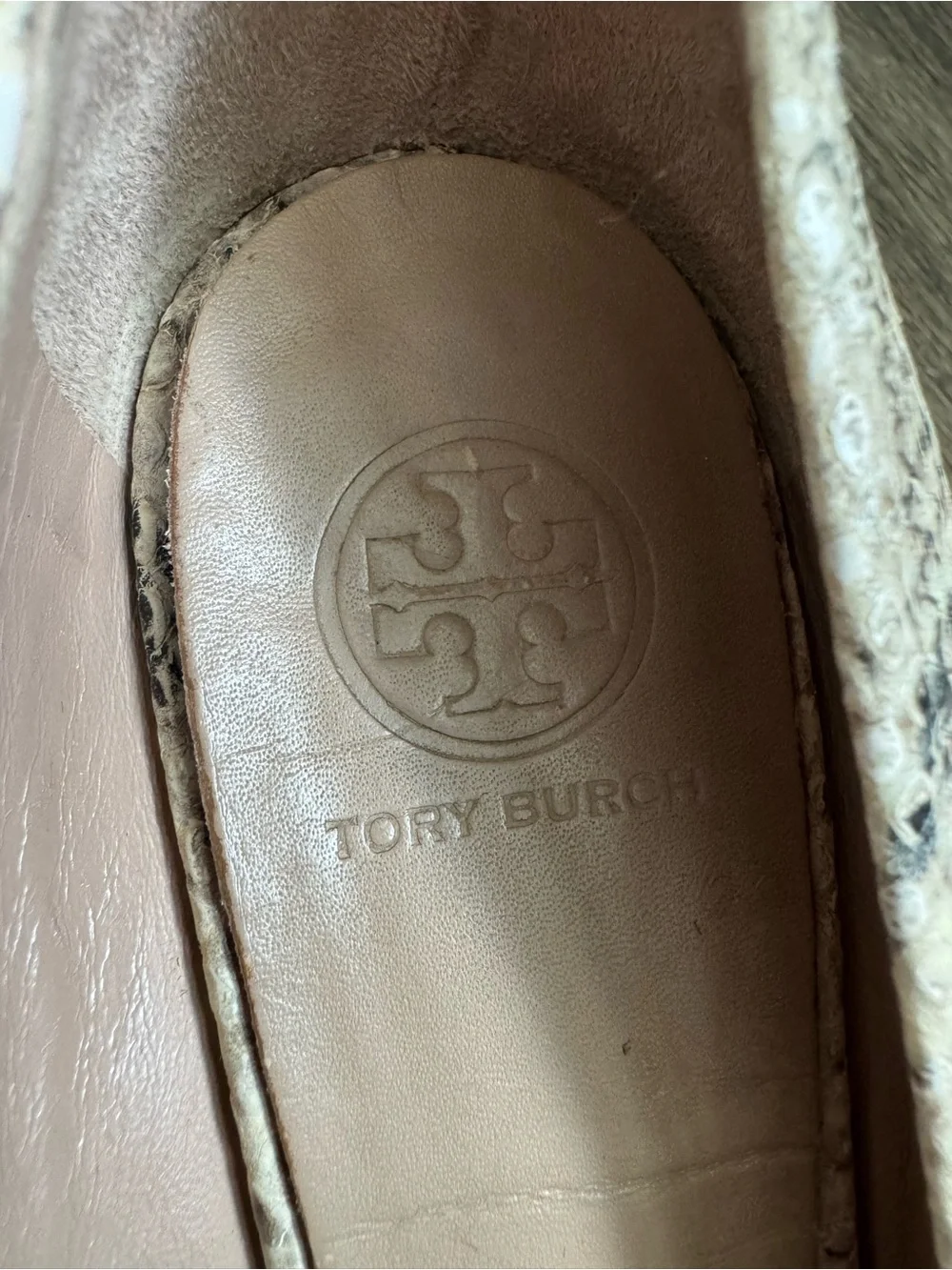 Tory Burch Sally Snakeskin Print Leather Logo Wedge Pumps Slip-On Round Toe 6M